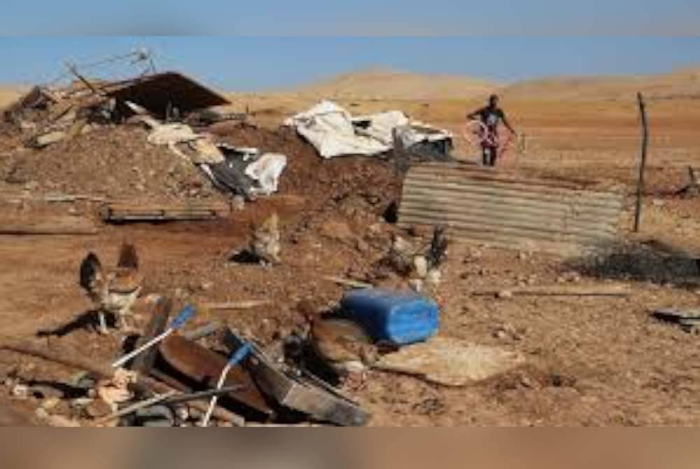 Pihak berkuasa Israel bertindak merobohkan rumah komuniti Bedouin di bawah kempen pembersihan etnik ke atas golongan itu.