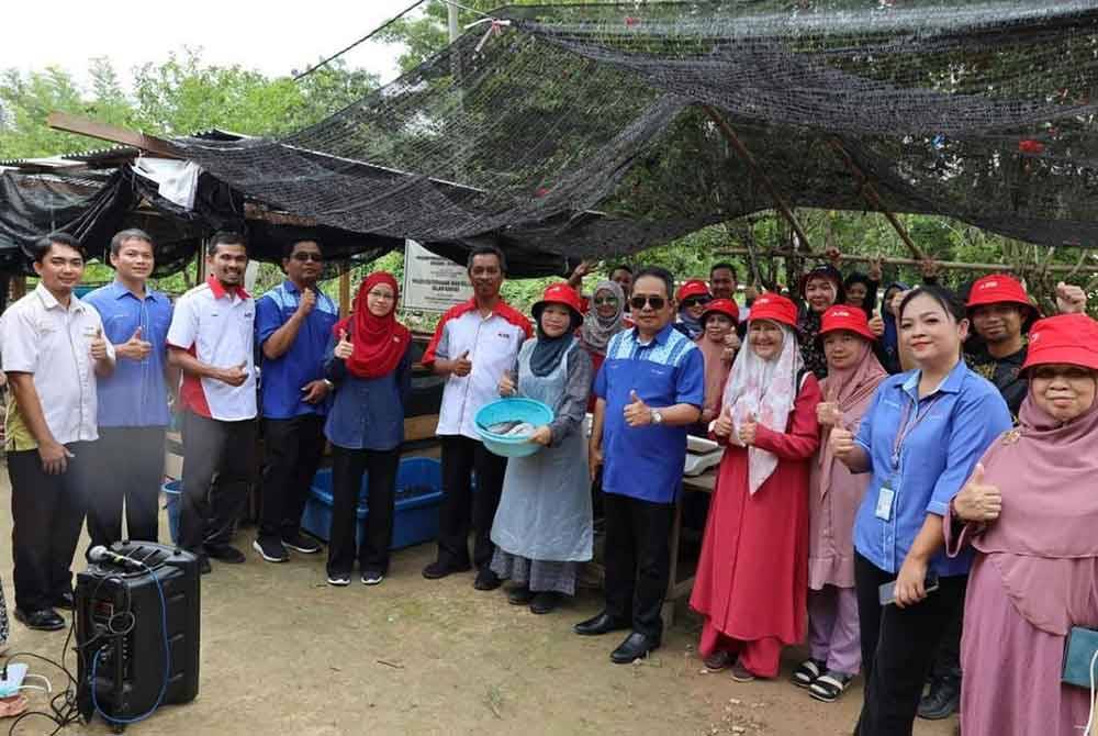Pihak Agrobank mengadakan sesi lawatan ke Tapak Pembangunan Asnaf Aquapreneur Pusat Latihan Akuakultur Ko-Nelayan (KATC), Tuaran Sabah.