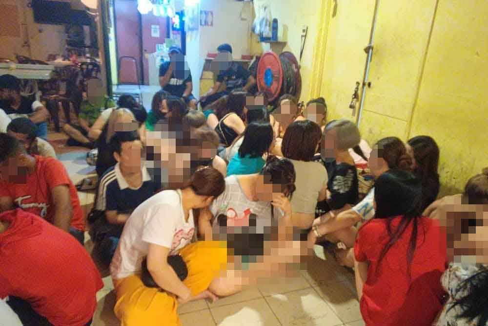 Antara wanita warga asing yang ditahan JIM dalam serbuandi sebuah premis di Jalan Pasar Baru, Kuala Lumpur pada Khamis.