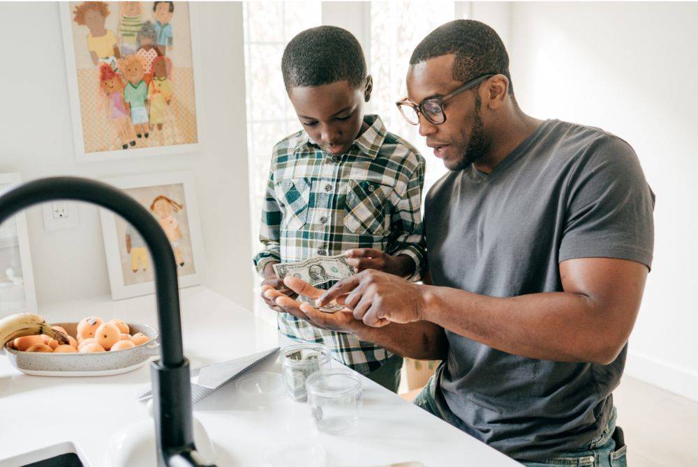 JIKA berlaku penasaban melalui mahkamah, anak berkenaan dikira sah taraf dan boleh mewarisi harta pusaka bapanya. Gambar hiasan.