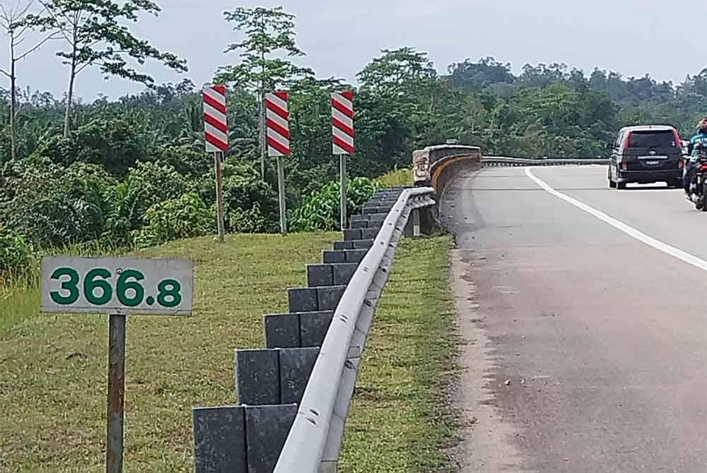 Lokasi kemalangan kecil yang dialami Mohd Azizul Arif