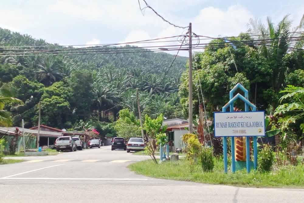 Rumah kerap banjir,penduduk Rumah Rakyat Kuala Johol gesa projek tebatan banjir disegerakan