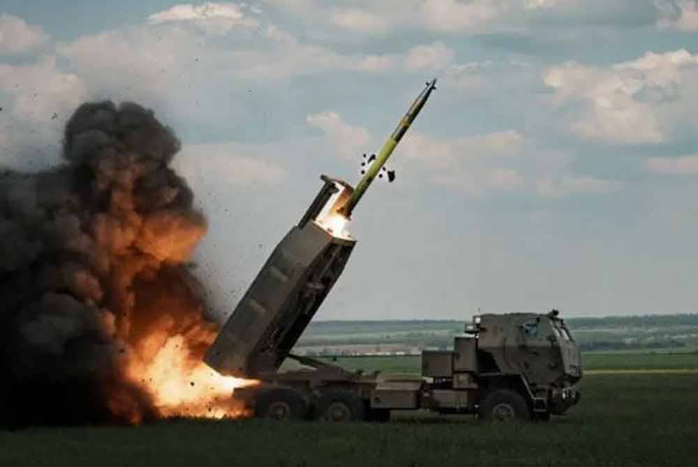 Ukraine menerima Sistem Roket Artileri Mobiliti Tinggi (HIMARS) sebagai sebahagian daripada bantuan ketenteraan dari sekutunya.