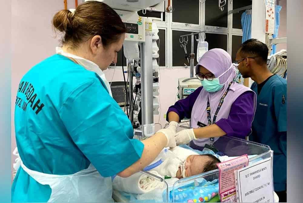 Bayi berusia tiga minggu merupakan pesakit termuda yang menjalani pembedahan melalui Program Kebajikan Kardiotorasik HUSM-HLH 2024