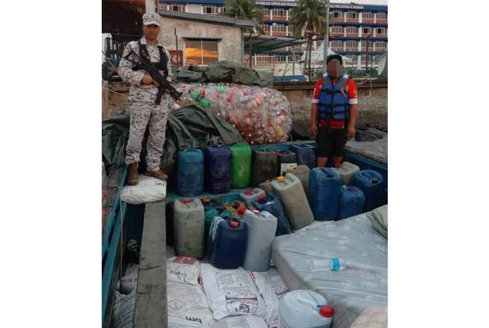 Maritim Malaysia menjalankan tanggungjawab dengan penuh komitmen dalam mengekang aktiviti penyeludupan diesel bersubdisi.