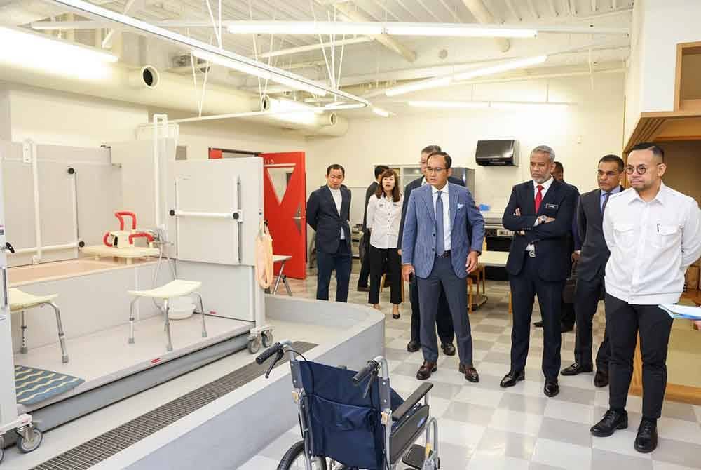 Delegasi HRD Corp dan Kementerian Sumber Manusia turut melawat kemudahan Shuto Iko untuk mendapatkan pemahaman yang lebih baik tentang program yang ditawarkan sempena lawatan selama lima hari ke Jepun baru-baru ini.