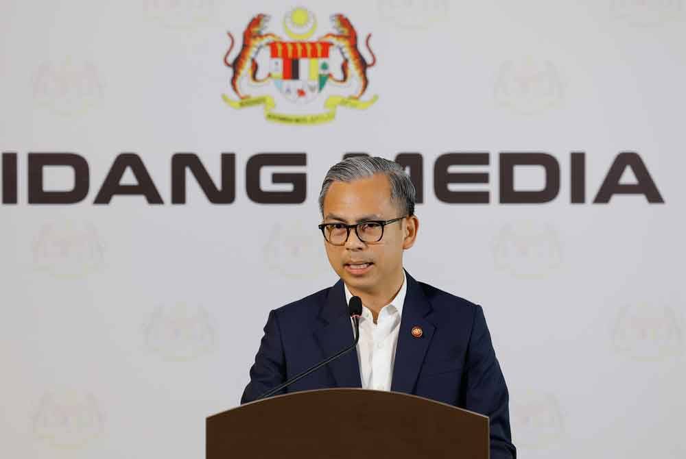 Fahmi selaku jurucakap Kerajaan Perpaduan pada sidang media selepas mesyuarat Kabinet di Kementerian Komunikasi pada Rabu. Foto Bernama