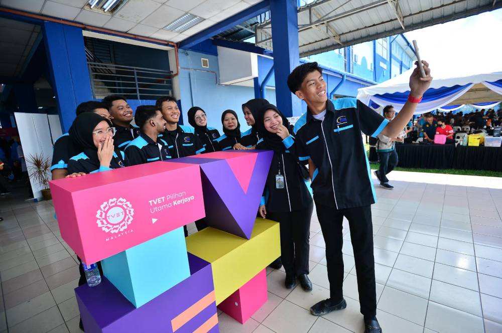 Antara pelajar yang hadir sambutan HTN 2024 di ILP Kuala Langat pada Sabtu.