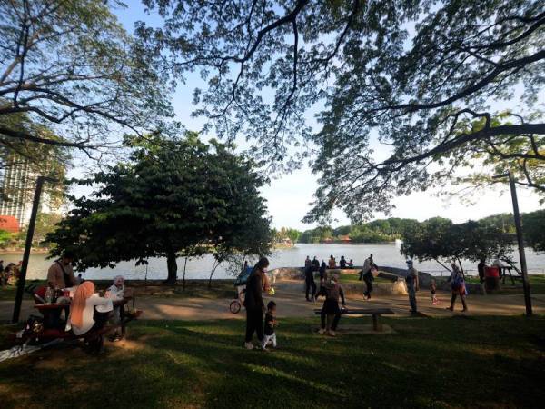 Taman Tasik Shah Alam akan dijadikan sebagai destinasi tarikan aktiviti riadah waktu malam pada hujung minggu.