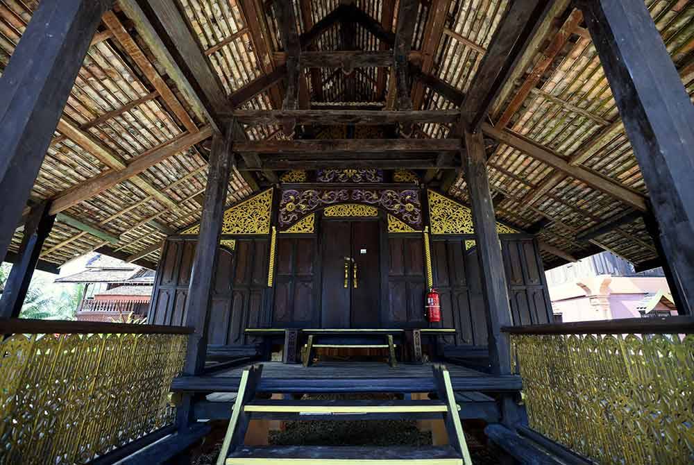 Rumah Tok Ku Pulau Manis di Resort Warisan Pahlawan di Kampung Pauh, Jenagor, Hulu Terengganu mengetengahkan ciri Ruma Tele. Foto Bernama