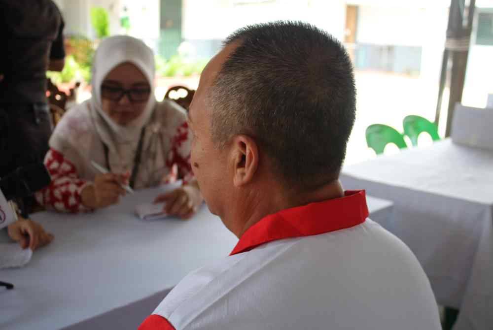 Alex ketika ditemui pemberita pada Majlis Jalinan Kasih Sempena Pesta Kaamatan dan Aidiladha di Penjara Pusat Kota Kinabalu.