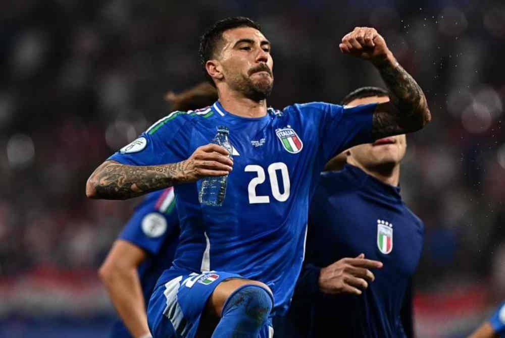 Zaccagni meraikan jaringannya ketika membantu Itali mengikat Croatia 1-1. Foto AFP