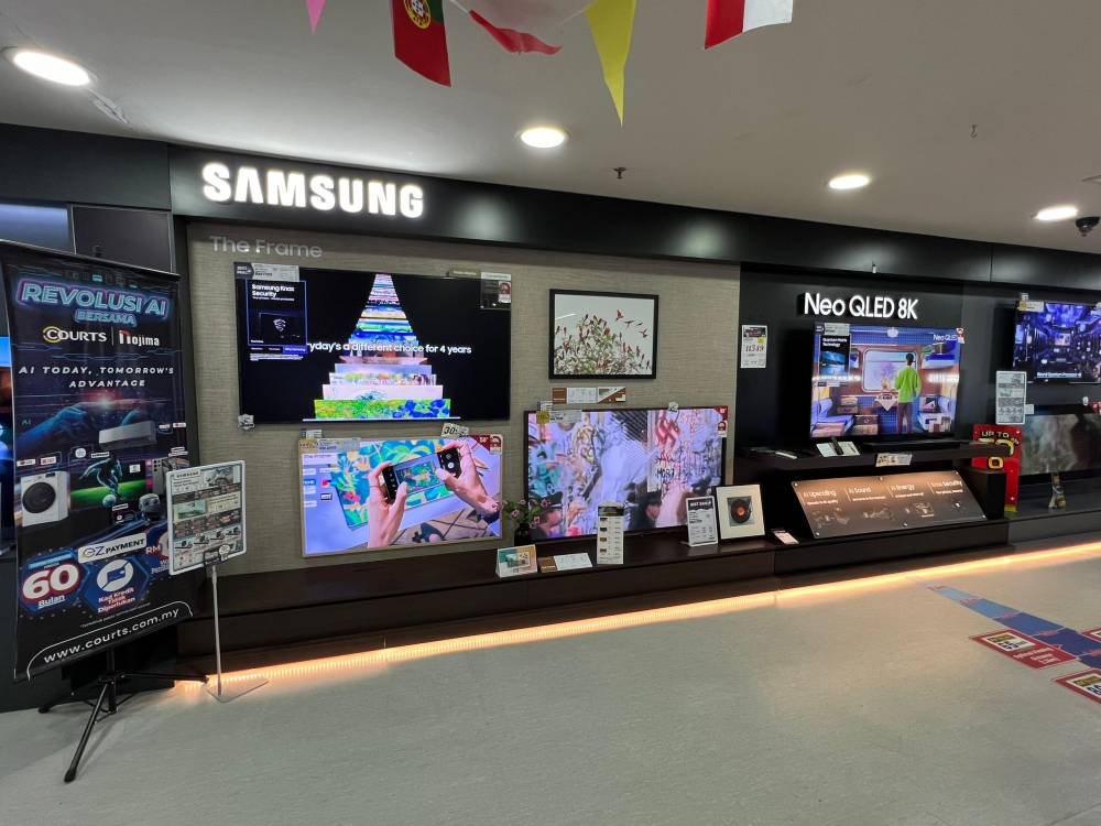 Antara rangkaian produk televisyen berteknologi AI Samsung yang pastinya memberikan para pelanggan pengalaman yang mengujakan.