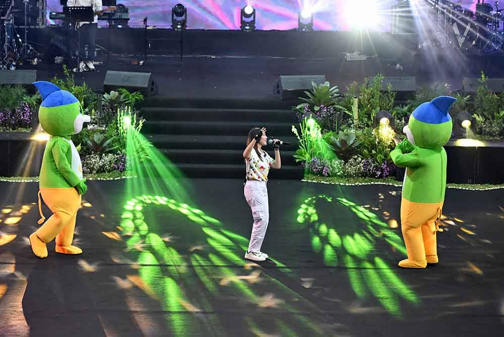 Kemeriahan perasmian AUG Surabaya-Malang 2024 yang berlangsung pada Selasa