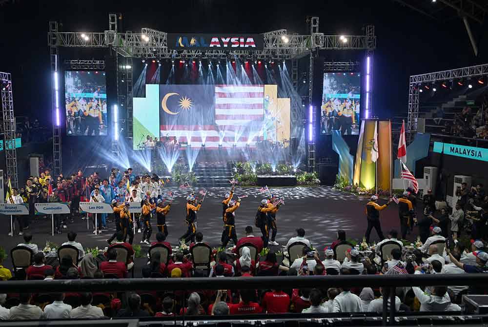 Kemeriahan perasmian AUG Surabaya-Malang 2024 yang berlangsung pada Selasa