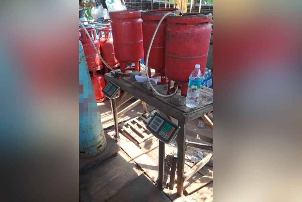 Antara kaedah pemindahan gas LPG yang digunakan sindiket bagi penyelewengan bahan subsidi itu.