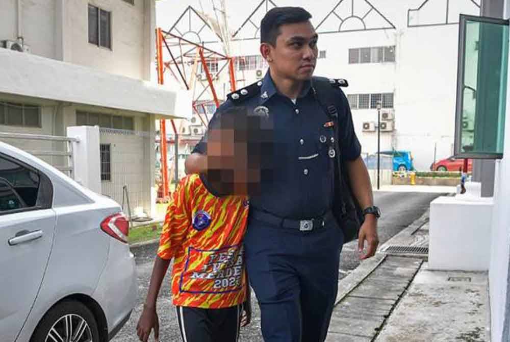 Mahkamah turut memerintahkan remaja itu menjalani bengkel interaktif dianjurkan JKM dan sekatan keluar rumah bermula 10 malam hingga 6 pagi selama setahun. - Gambar fail/Bernama