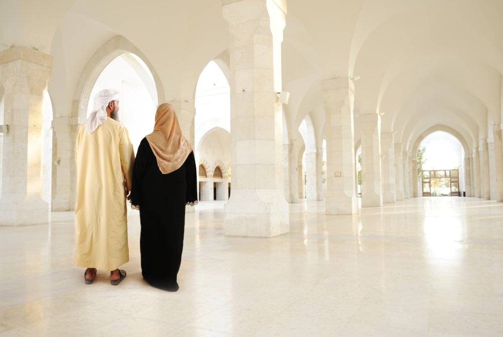 GAYA hidup 'childfree' secara pilihan berbeza dengan individu yang sudah lama berkahwin, tetapi belum lagi dikurniakan rezeki anak. -Foto: Canva