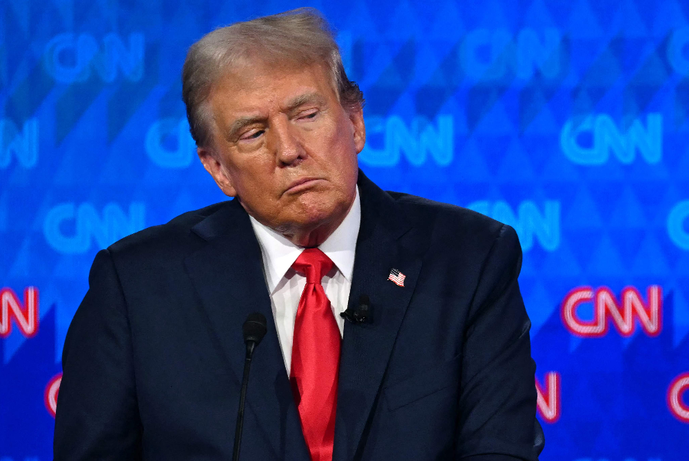 Mahkamah Agung memutuskan Trump dilindungi kekebalan daripada pendakwaan atas tuduhan subversif pilihan raya kerana ia berkaitan dengan tindakan rasmi sebagai presiden. Foto AFP