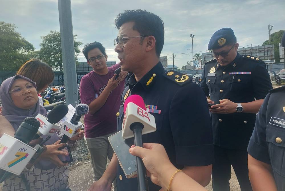 Mohd Zamri ketika sidang akhbar pada Selasa.