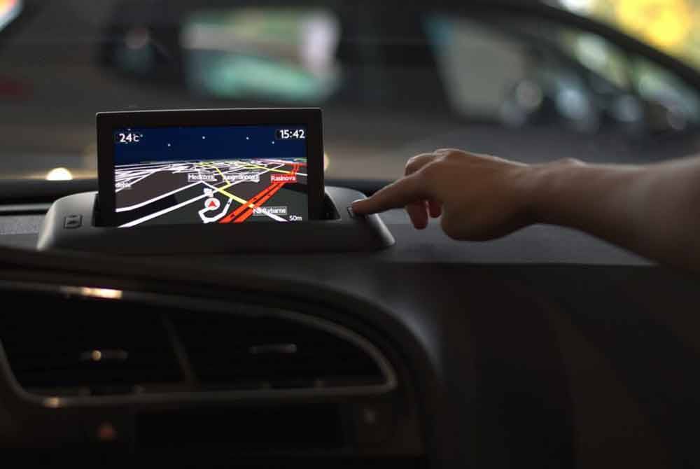 Gangguan isyarat GPS telah menjejaskan urusan harian penduduk di Lubnan.