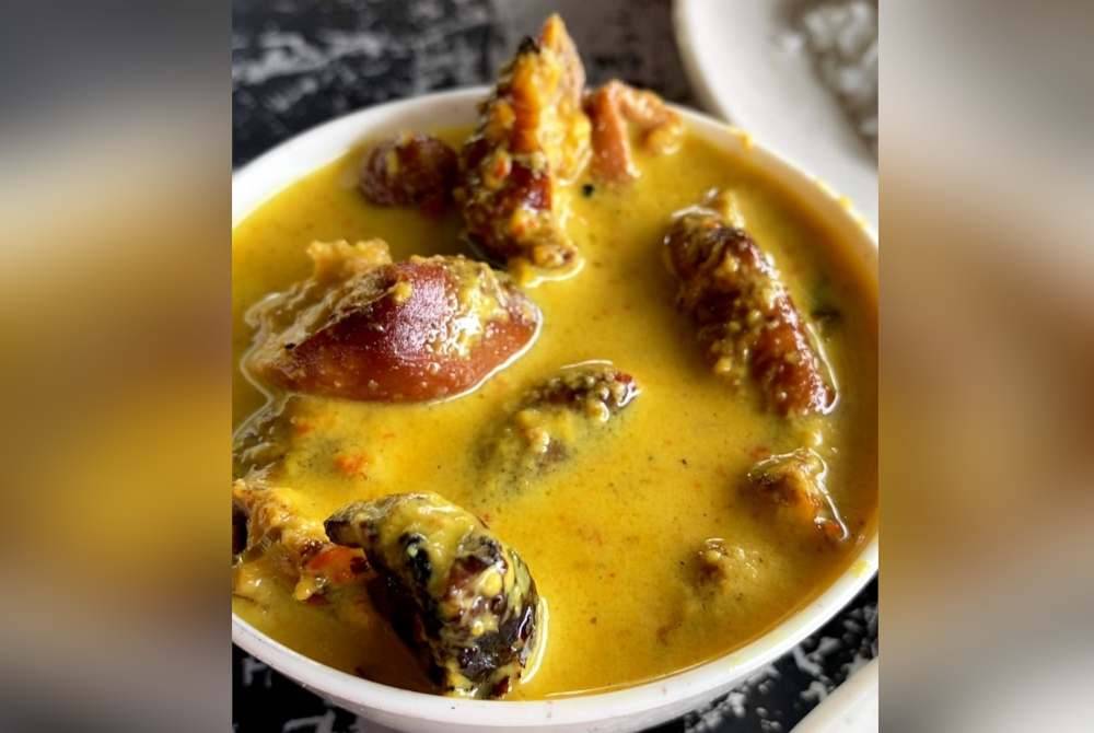 Buat pertama kalinya menu perut lembu salai masak lemak cili api dihasilkan dan dijual di Jelawat, Bachok.