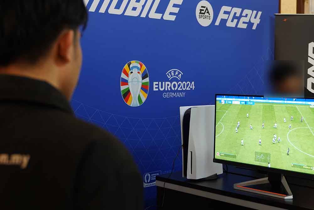 Empat stesen disediakan iaitu dua stesen 'free to play' manakala dua lagi disediakan untuk pertandingan gol terpantas FC24.