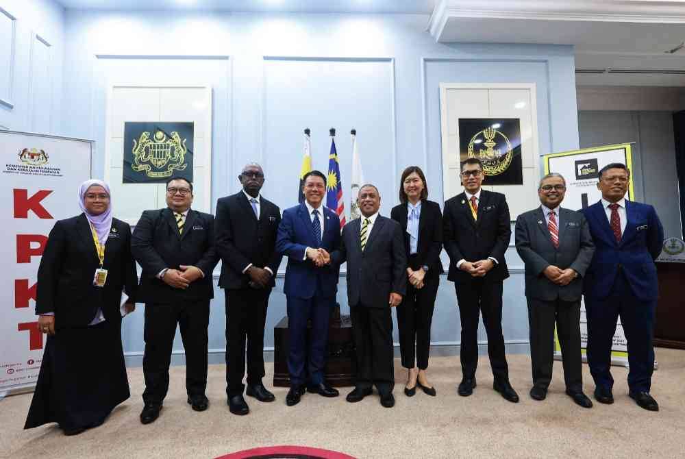 Kerajaan Perak melalui LPHP menandatangani MoU bersama JPN bagi kerjasama pemulihan projek perumahan bermasalah dan terbengkalai di Perak.