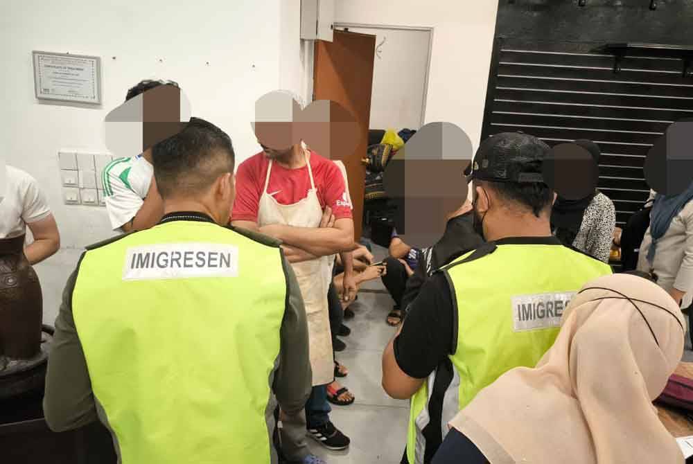 Serbuan dijalankan berdasarkan aduan serta hasil risikan.