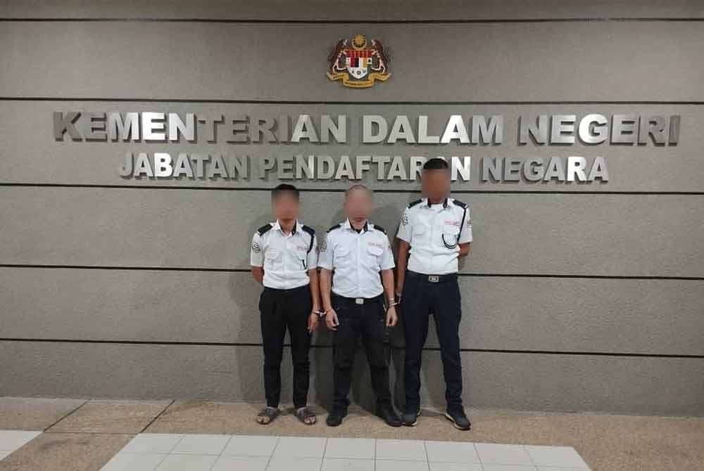 Tiga pengawal keselamatan warga Filipina yang ditahan JPN dalam serbuan di Puchong, Selangor pada Khamis.