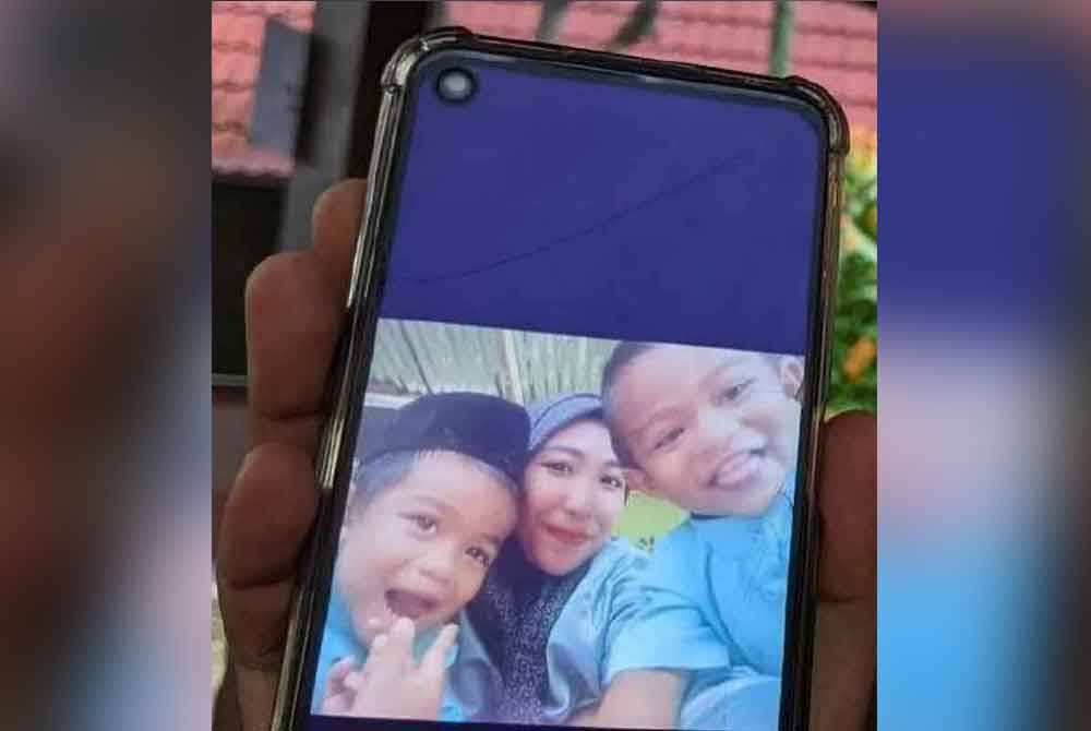 Dua beradik maut selepas makan keropok dipercayai mengandungi racun tikus di Kampung Padang Ubi, Labu Besar di Kulim, Kedah pada Ahad. 