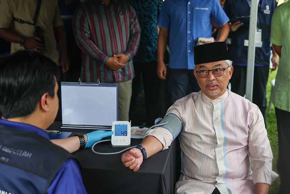 AL-SULTAN ABDULLAH RI'AYATUDDIN AL-MUSTAFA BILLAH SHAH 