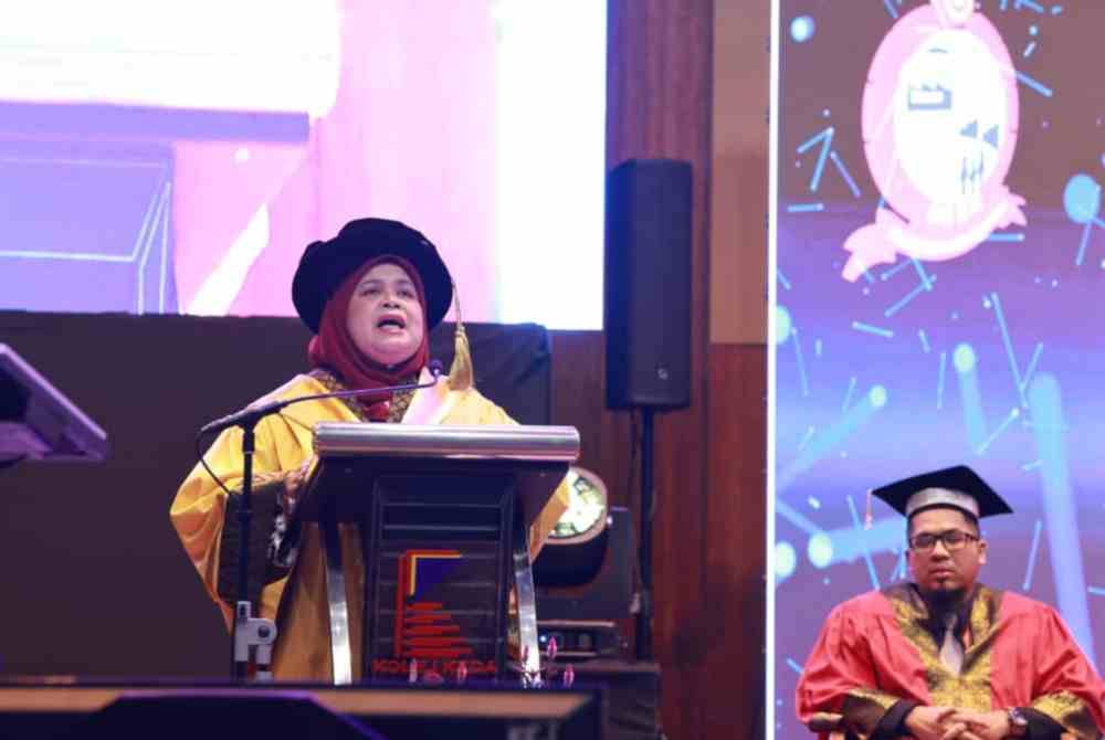 Rubiah ketika berucap pada Majlis Graduasi Kolej KEDA ke-12 di Dewan Konvokesyen Universiti Antarabangsa Albukhary pada Ahad.