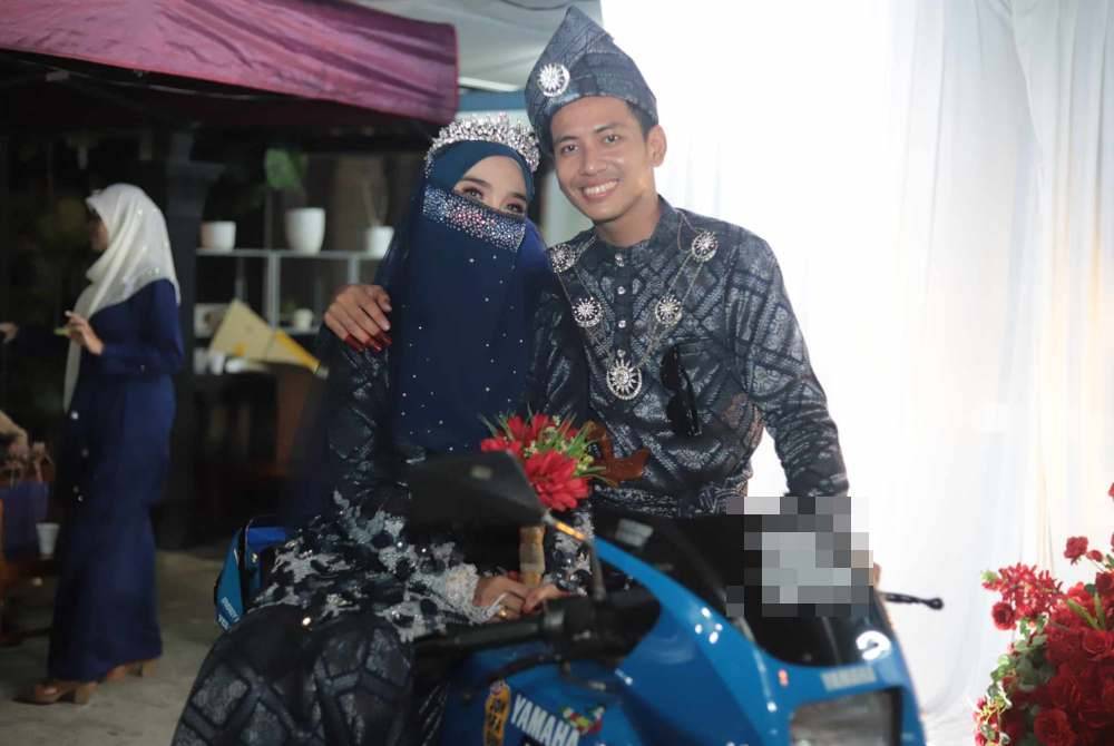 Siti Nadiah (kiri) dan Muhammad Farees bakal menimang cahaya mata pertamanya pada November ini.