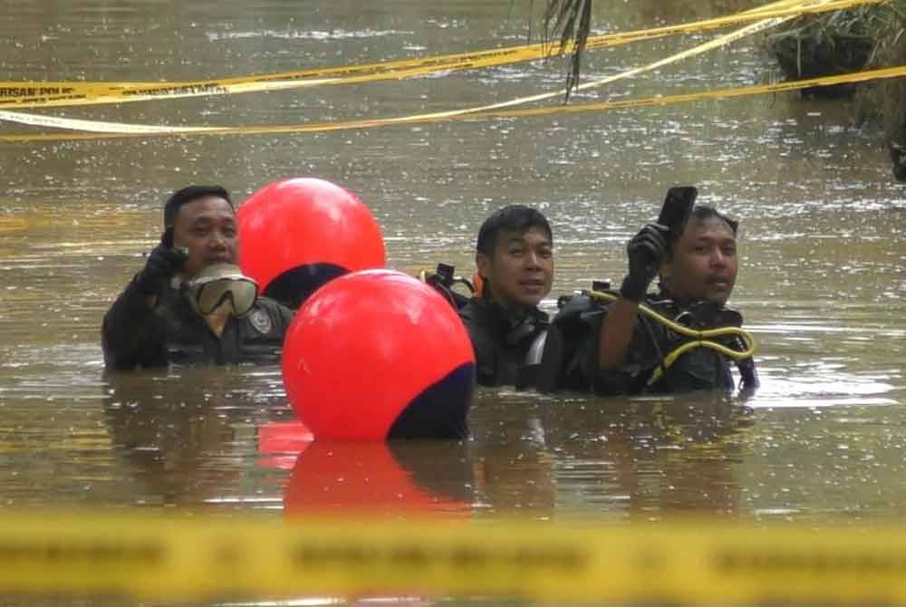 Bahan bukti dipercayai telefin bimbit milik mangsa ditemui di lokasi kejadian. Foto NZ