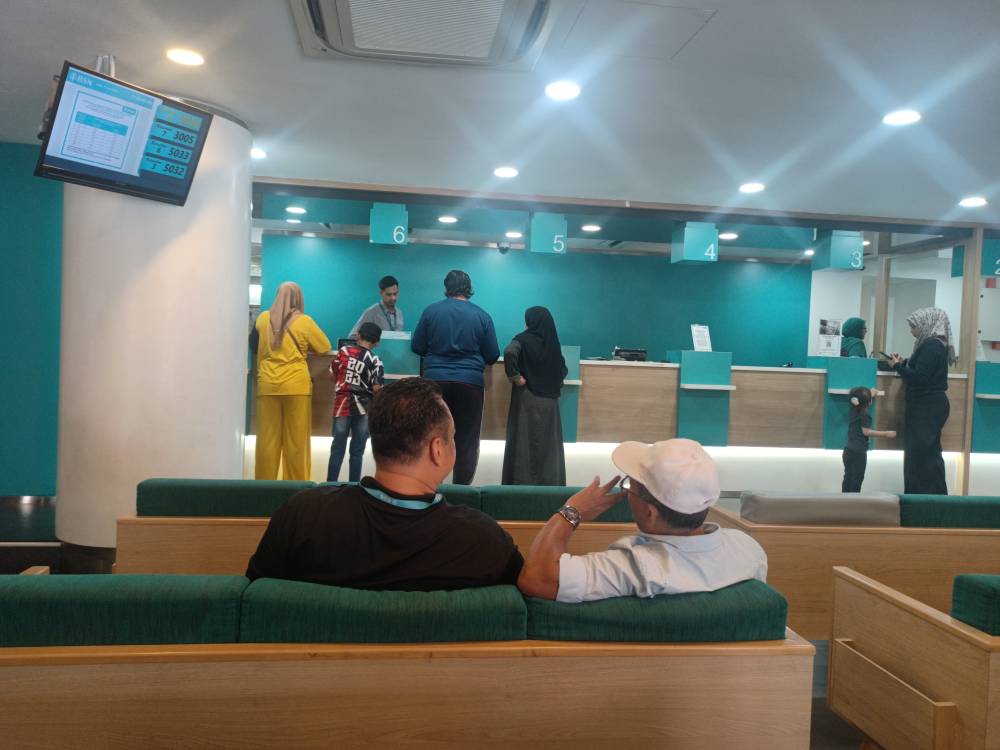 BSN merupakan antara bank yang memainkan peranan dalam penyaluran bantuan BUDI MADANI kepada mereka yang layak.