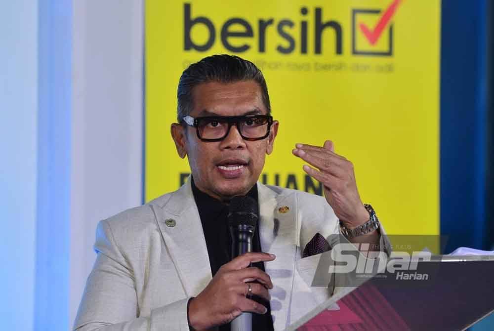 Armand Azha ketika berucap pada Forum Khas bertajuk 'Reformasi SPRM: Apa Yang Perlu' yang diadakan di Kompleks Kumpulan Karangkraf di sini, pada Khamis. Foto Sinar Harian-ASRIL ASWANDI SHUKOR