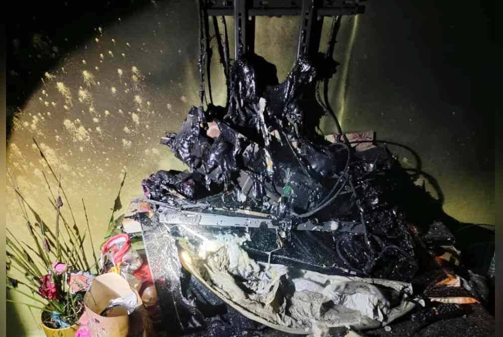 Kesan daripada kebakaran yang melibatkan sebuah rumah di Kampung Gong Hilir di Bachok pada Jumaat.