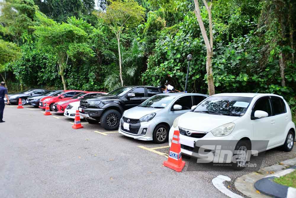 Antara kenderaan yang disita polis dalam serbuan sindiket dadah di sekitar Selangor, pada Rabu. Foto Sinar Harian-ASRIL ASWANDI SHUKOR