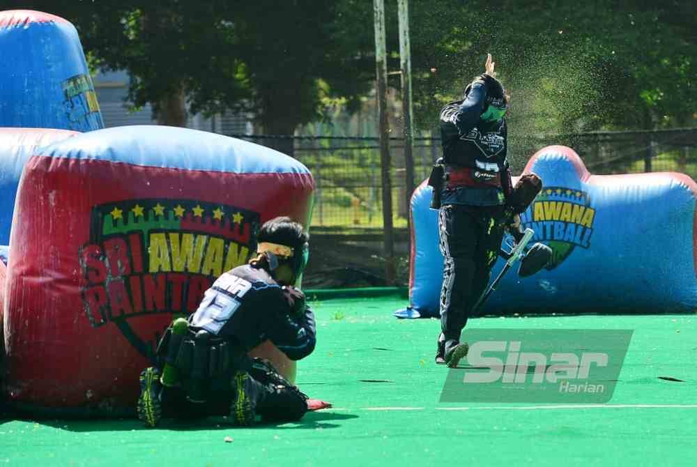 Sukan paintball memerlukan skill komunikasi dan strategi yang tinggi dari setiap pemain. Foto Sinar Harian-ASRIL ASWANDI ABD SHUKOR