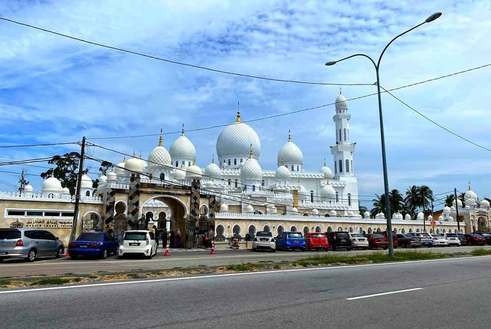 Masjid Imanul Fa'izin meneruskan tradisi tahunan apabila mengagihkan lebih 3,000 pek bubur asyura pada Sabtu.