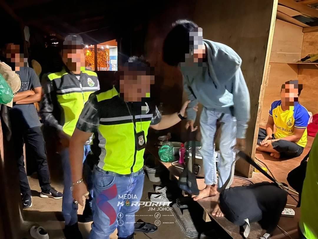 Kesemua warga asing yang ditaha ditempatkan di Depot Imigresen Pekan Nanas untuk siasatan dan tindakan lanjut. - Foto: JIM Johor