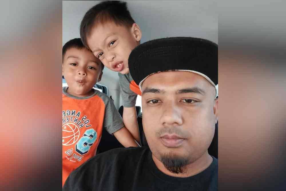 Muhammad Ridzuan bersama anak-anaknya.