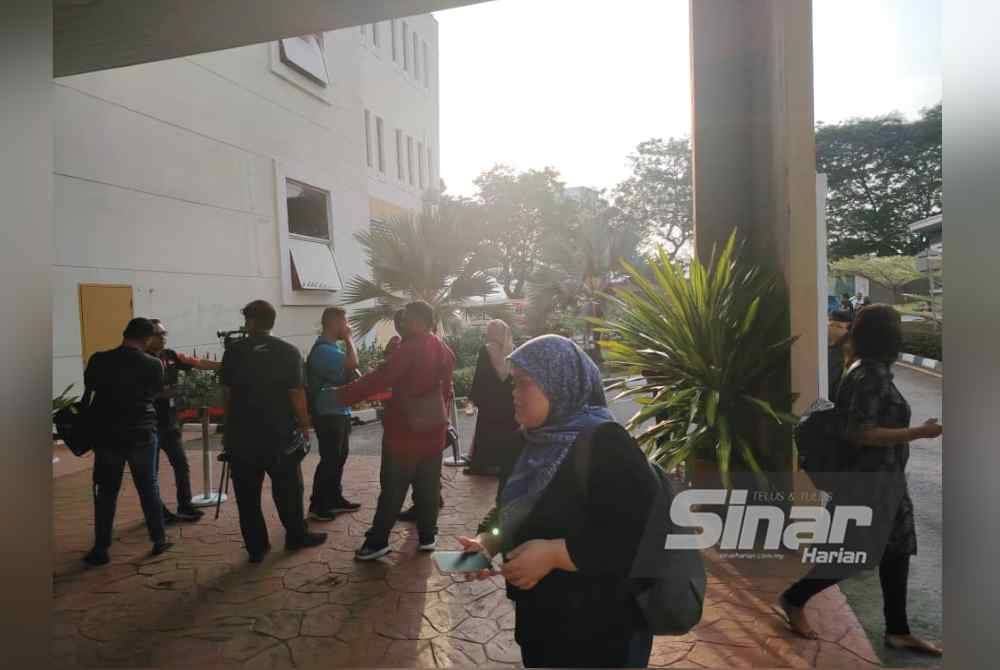 Suasana di Kompleks Mahkamah Petaling Jaya.