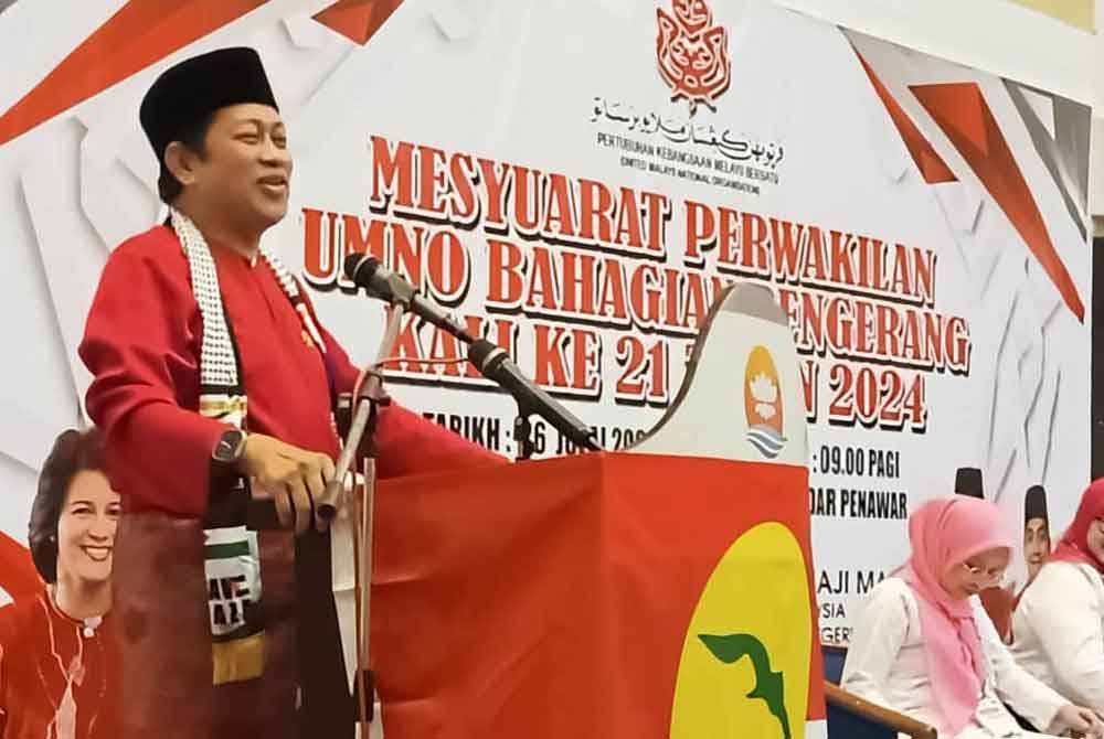 Ahmad ketika berucap merasmikan Mesyuarat Perwakilan UMNO Bahagian Pengerang kali ke-21 Tahun 2024 di Lotus Desaru Beach Resort, Bandar Penawar, Kota Tinggi, pada Jumaat.