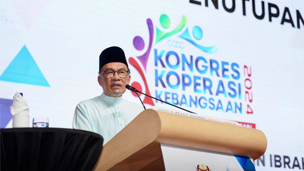 Anwar ketika berucap dalam Majlis Penutupan Kongres Koperasi Kebangsaan 2024 di Pusat Dagangan Dunia Kuala Lumpur (WTCKL), di sini pada Jumaat.