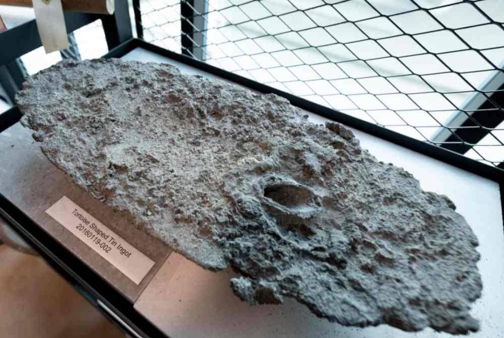 Antara koleksi bijih timah yang disimpan rapi di Galeri Ipoh World. Foto Bernama