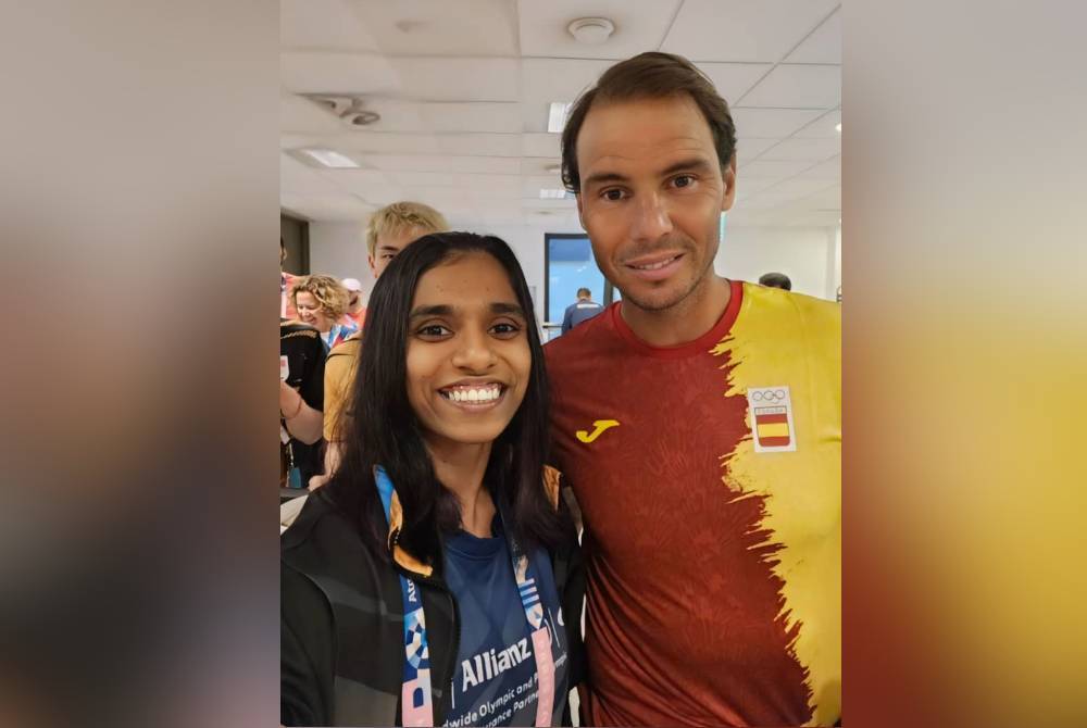 Thinaah bersama Nadal di Paris 2024.