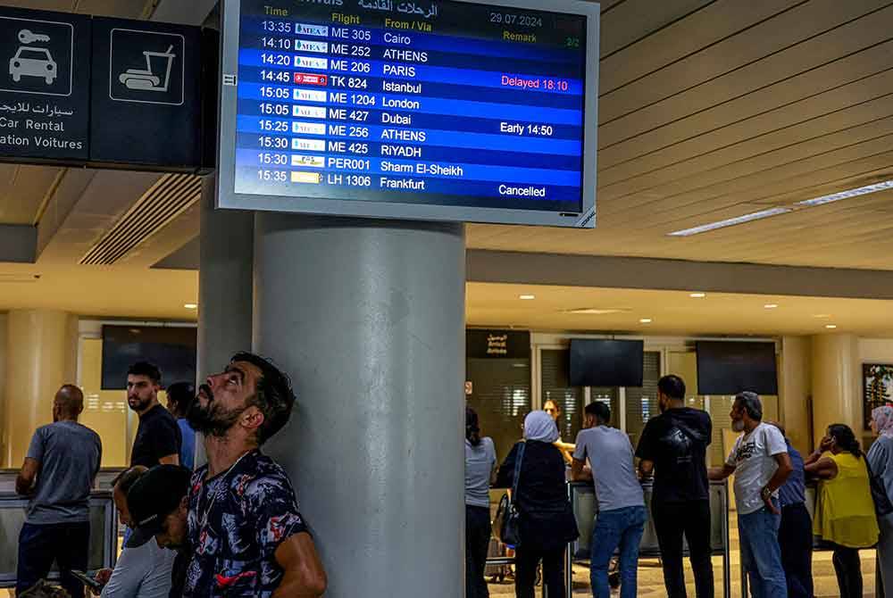 Kebanyakan syarikat penerbangan telah membatalkan perkhidmatan mereka dari atau ke Beirut sejak Isnin.