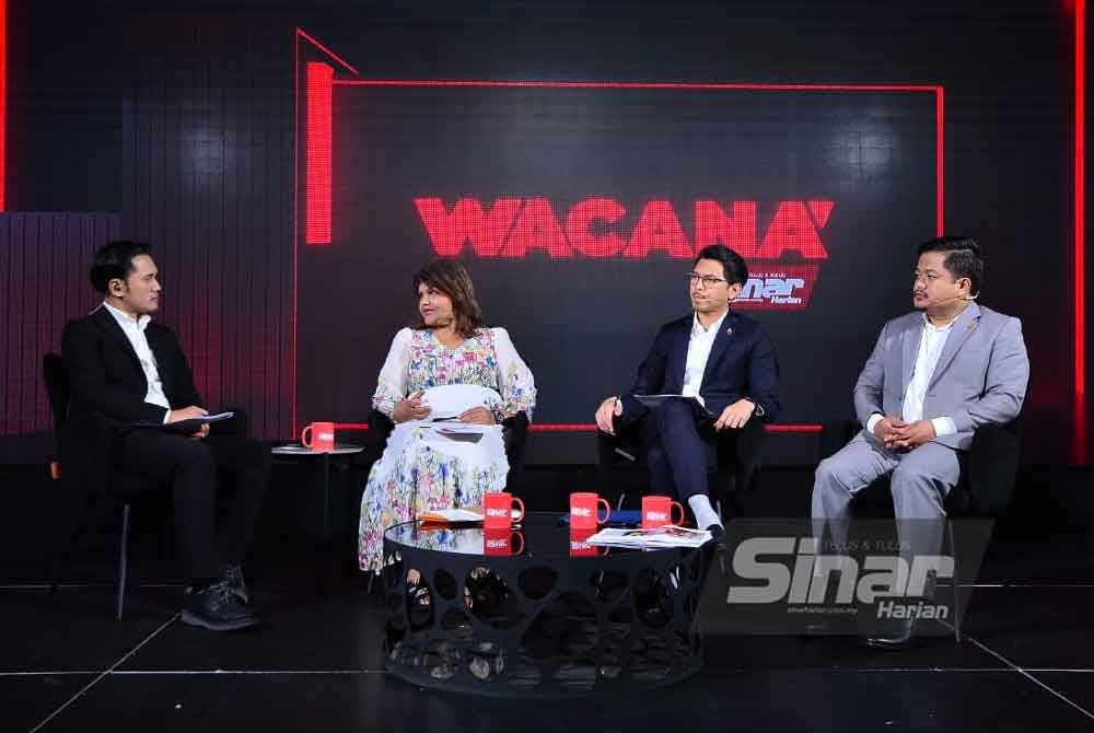 Wacana 449 membincangkan tajuk Subsidi Diesel: Siapa Untung Siapa Rugi?. Dari kiri; Ismail, Indrani, Muhammad Kamil dan Mohd Hasbie di Studio Sinar Harian pada Selasa. Foto: Sinar Harian - ASRIL ASWANDI SHUKOR.